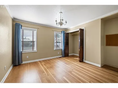 1115 S 6th Street Cottage Grove OR 97424