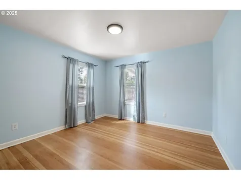 1115 S 6th Street Cottage Grove OR 97424