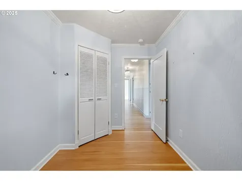 1115 S 6th Street Cottage Grove OR 97424