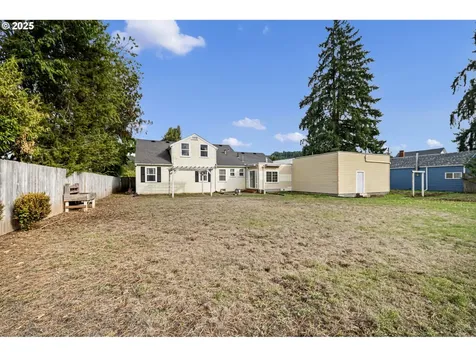1115 S 6th Street Cottage Grove OR 97424