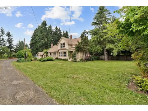 1735 Pine Street Silverton OR 97381