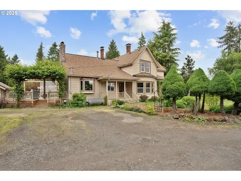 1735 Pine Street Silverton OR 97381