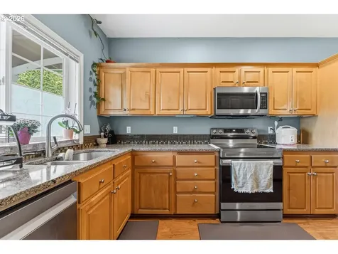 355 NE Saint Jean Place Hillsboro OR 97124