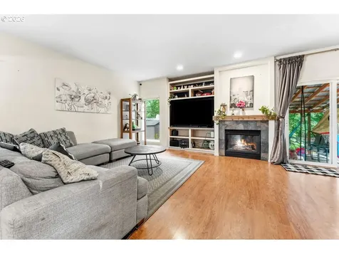 355 NE Saint Jean Place Hillsboro OR 97124
