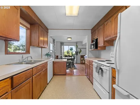 56895 Columbia River Highway Warren OR 97053