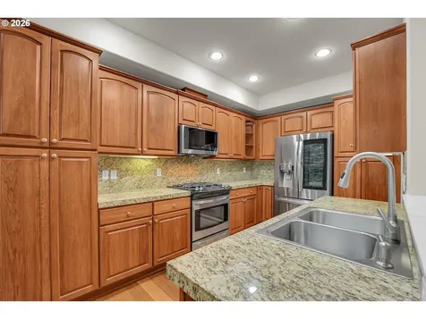 924 NE 73rd Avenue Hillsboro OR 97124