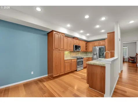 924 NE 73rd Avenue Hillsboro OR 97124
