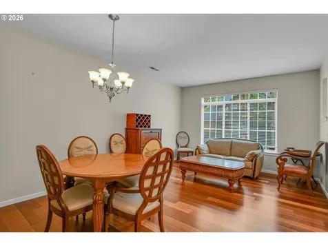 924 NE 73rd Avenue Hillsboro OR 97124