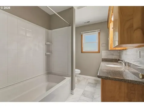 1515 NE 118th Avenue Portland OR 97220
