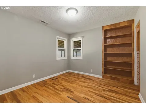 1515 NE 118th Avenue Portland OR 97220
