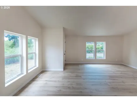 1038 Hillside Drive Cottage Grove OR 97424