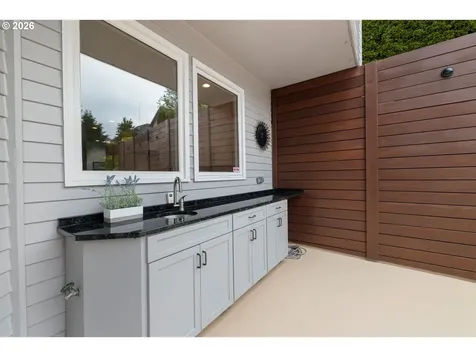 745 SW 67th Place Portland OR 97225