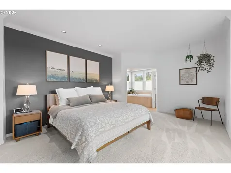 745 SW 67th Place Portland OR 97225