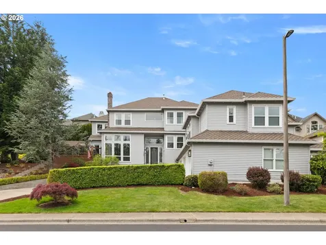 745 SW 67th Place Portland OR 97225