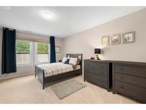 745 SW 67th Place Portland OR 97225