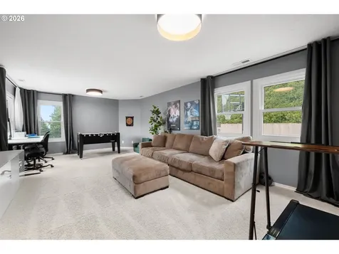 745 SW 67th Place Portland OR 97225