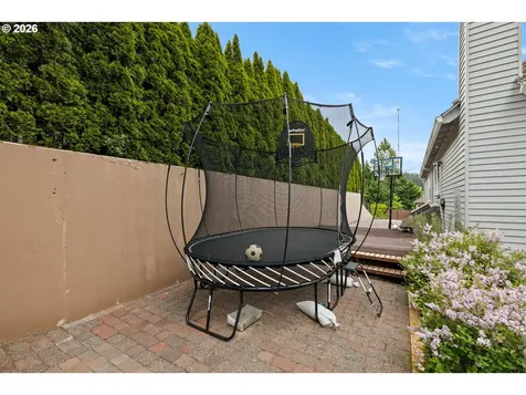 745 SW 67th Place Portland OR 97225