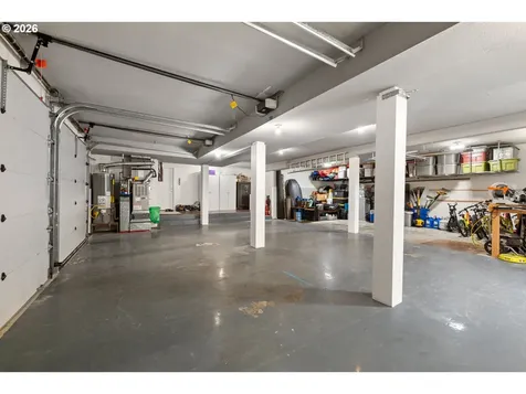 745 SW 67th Place Portland OR 97225