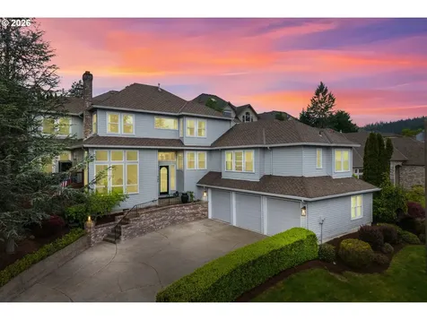 745 SW 67th Place Portland OR 97225