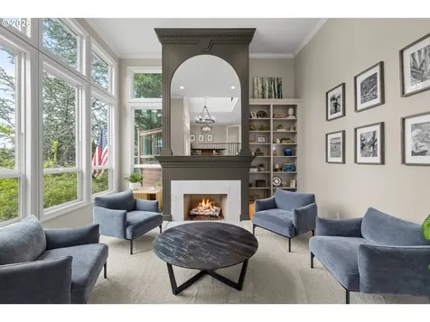 745 SW 67th Place Portland OR 97225