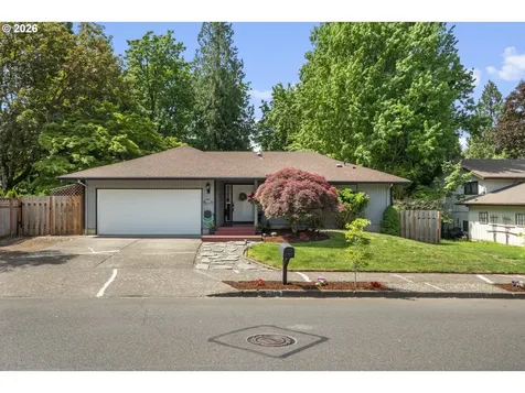 3910 SE El Camino Drive Gresham OR 97080