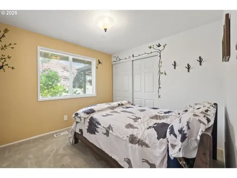 3910 SE El Camino Drive Gresham OR 97080