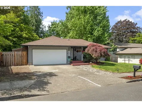 3910 SE El Camino Drive Gresham OR 97080