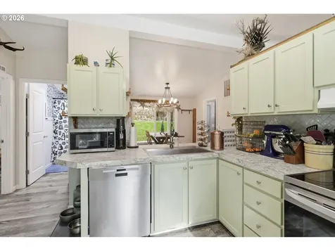 78783 Sears Road Cottage Grove OR 97424