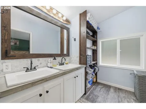 78783 Sears Road Cottage Grove OR 97424