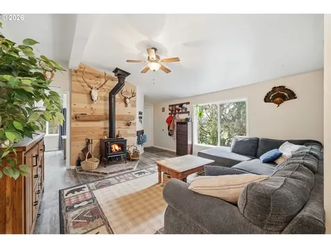 78783 Sears Road Cottage Grove OR 97424