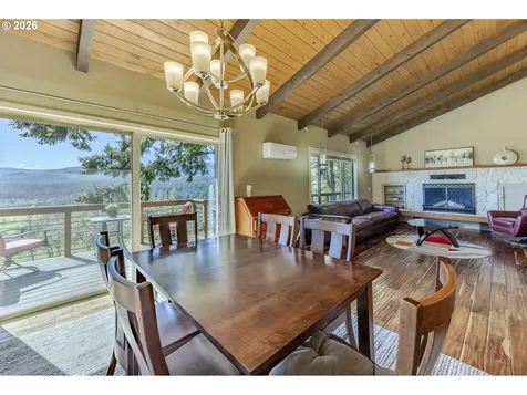 38289 Harolds Road Dexter OR 97431