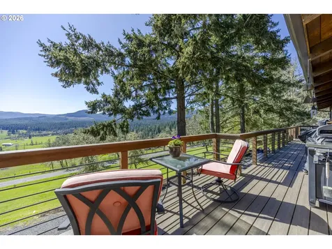 38289 Harolds Road Dexter OR 97431