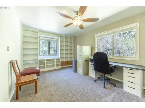 38289 Harolds Road Dexter OR 97431