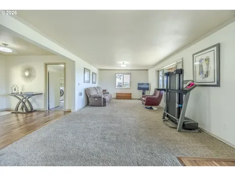38289 Harolds Road Dexter OR 97431