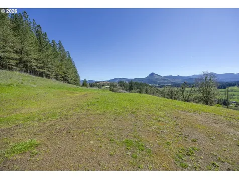 38289 Harolds Road Dexter OR 97431