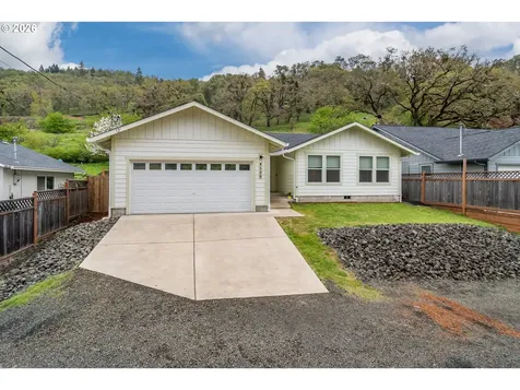 4509 Ridenour Street Roseburg OR 97470
