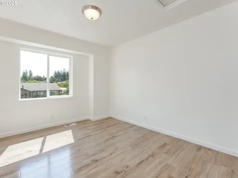 229 SW 22nd Street Troutdale OR 97060