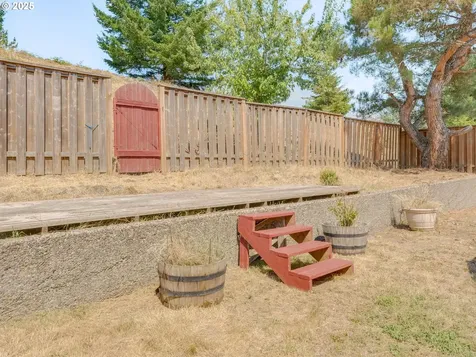 229 SW 22nd Street Troutdale OR 97060
