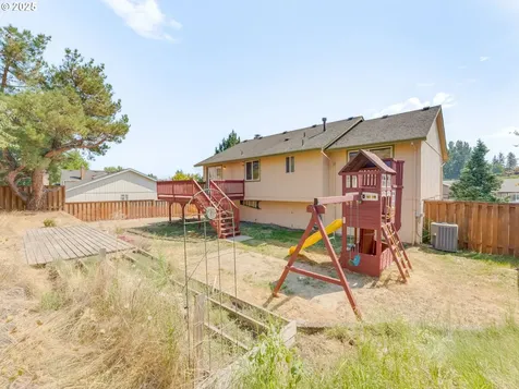 229 SW 22nd Street Troutdale OR 97060