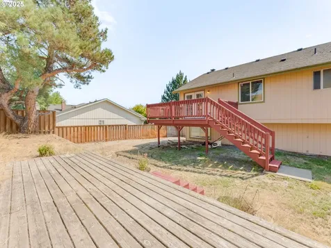 229 SW 22nd Street Troutdale OR 97060