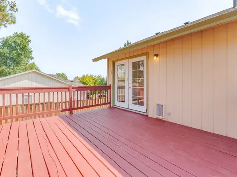 229 SW 22nd Street Troutdale OR 97060