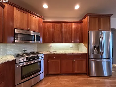 264 Naismith Boulevard Eugene OR 97404
