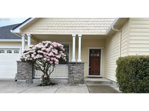 264 Naismith Boulevard Eugene OR 97404