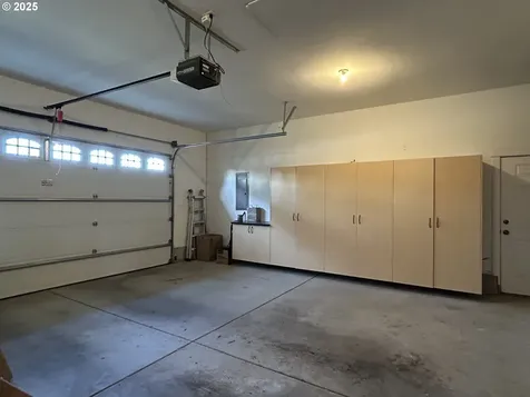 264 Naismith Boulevard Eugene OR 97404