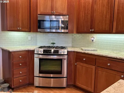 264 Naismith Boulevard Eugene OR 97404