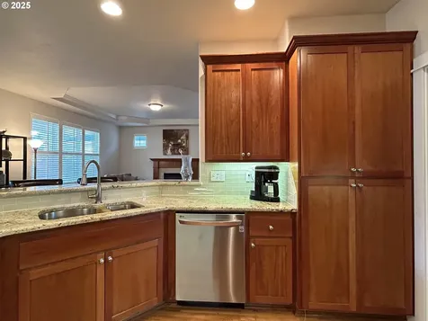 264 Naismith Boulevard Eugene OR 97404