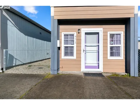 471 Greenwood Avenue Reedsport OR 97467