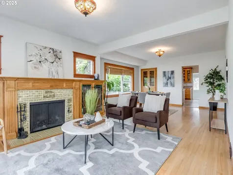 45 NE Baldwin Street Portland OR 97211