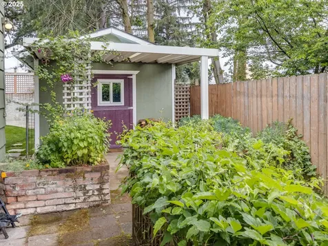 45 NE Baldwin Street Portland OR 97211