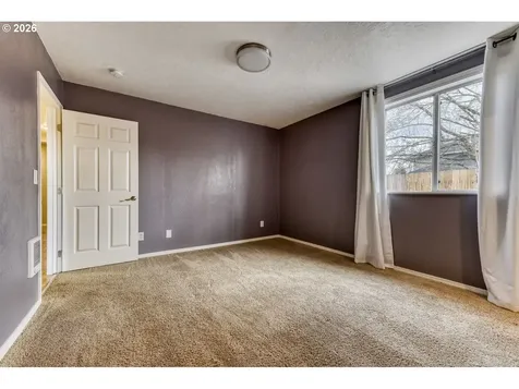 7335 SE Henderson Street Portland OR 97206